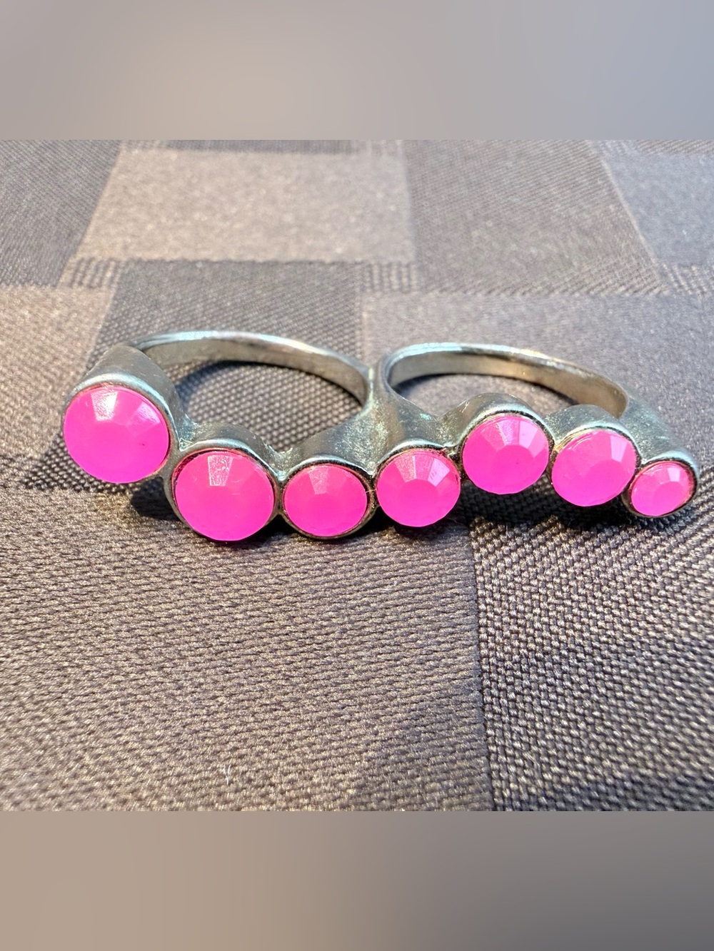 Vintage Swatch Pink Enamel
Two-Finger Statement Ring Size 7.5
(JRP008)